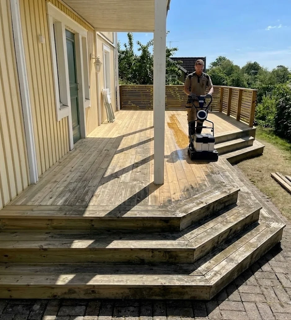 Välskött trädgård i Skåne